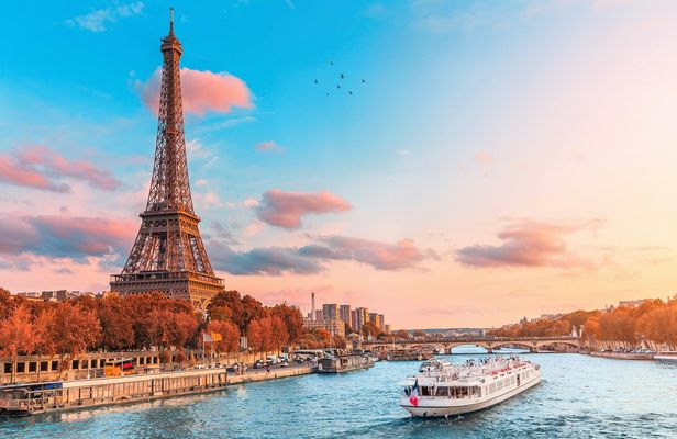 Seine River cruise with French crepe tasting near the Eiffel Tower