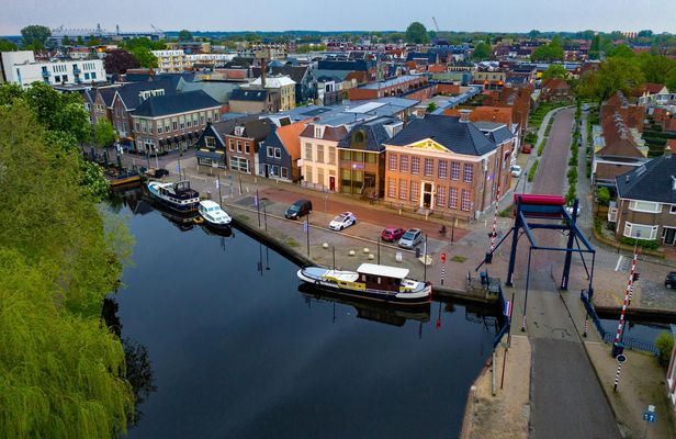 Self guided tour with interactive city game of Heerenveen