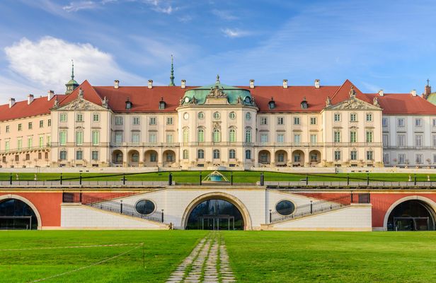 Warsaw Old Town and skip-the-line Royal Castle tour