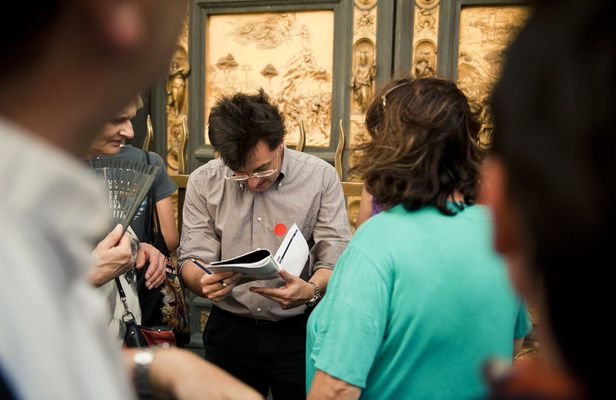Historical whodunit self-guided tour in Florence