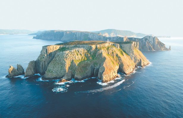 Tasman Island Cruises full day tour from Hobart with Devil Park visit