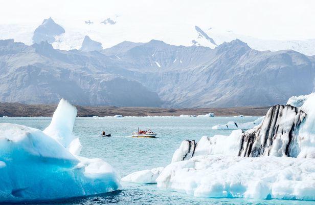 Glacier Lagoon Jökulsárlón tour with boat ride