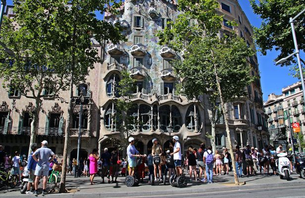 Barcelona Gaudí Segway™ tour