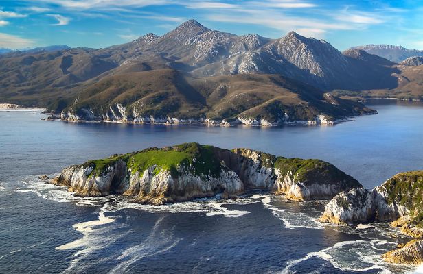 Southwest wilderness experience scenic flight and cruise with lunch