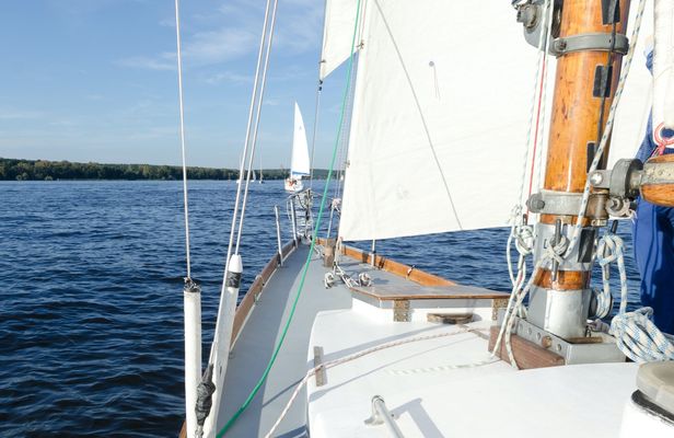 Summer yacht sailing trip with a skipper Wannsee Berlin