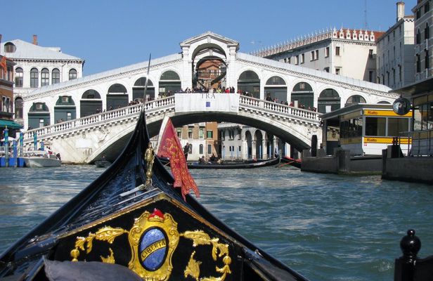 Venice guided excursion from Lake Garda area with boat trip