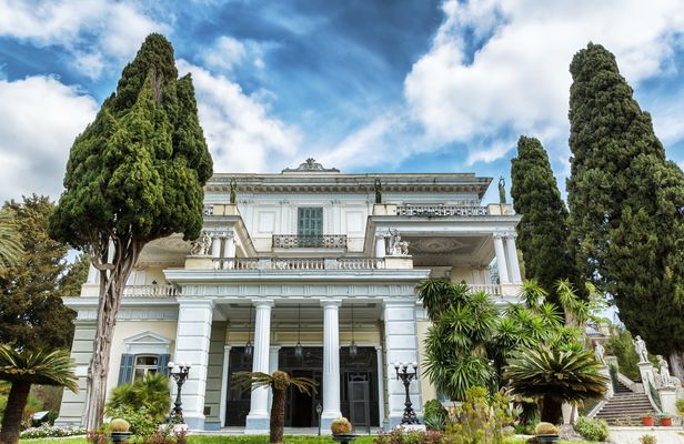 Achilleion Palace, Paleokastritsa and Corfu's Old Town Full-Day Tour