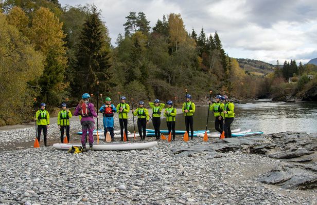 Guided SUP experience in the Vosso river