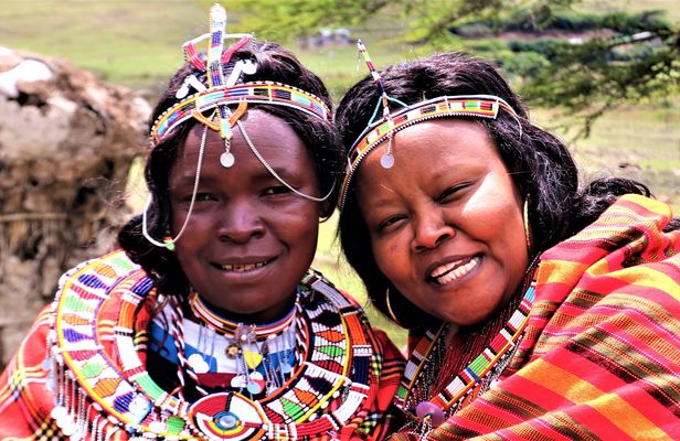 Kenyan communities and grandmothers 4-day tour from Nairobi