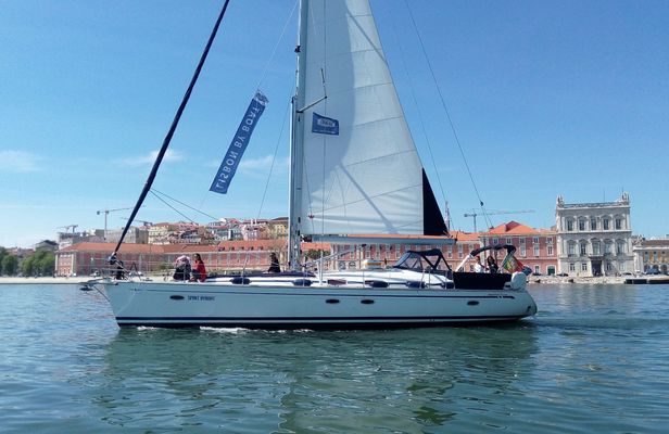 2-hour Lisbon sailing tour