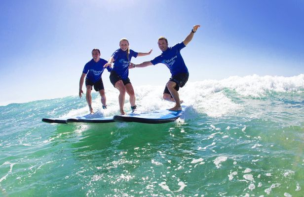 Beginner surf lesson in Ballina