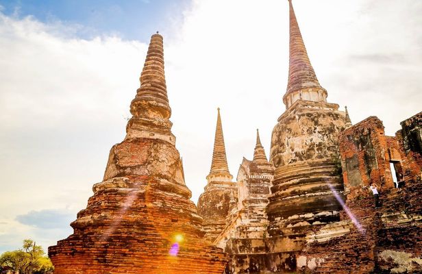 Private full-day tour from Bangkok to Ayutthaya with boat cruise