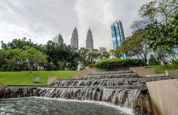 Grand Kuala Lumpur and Batu Caves with Putrajaya Combo tour