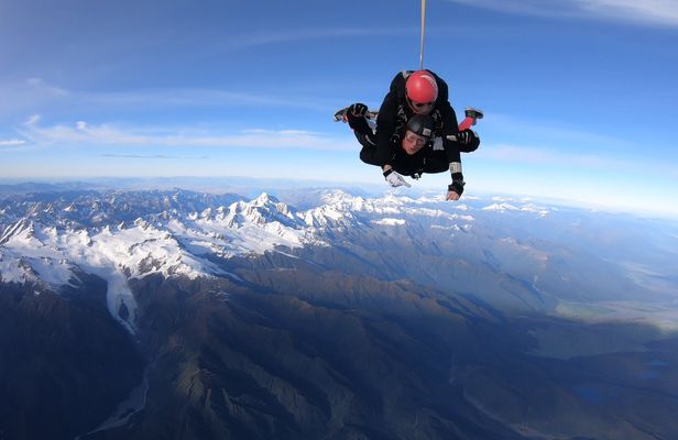 Tandem skydive 16,500ft above Franz Josef and Fox Glaciers