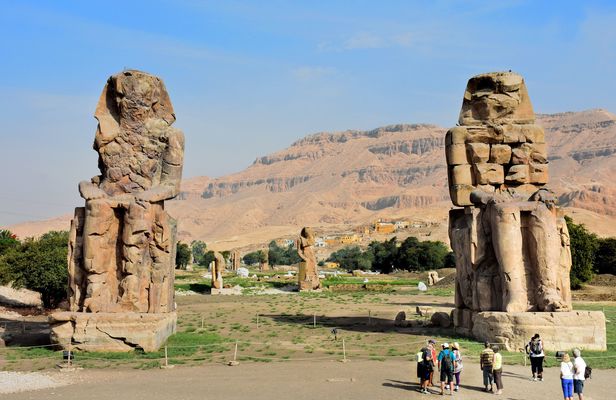 Full-day East and West Bank tour with lunch from Luxor