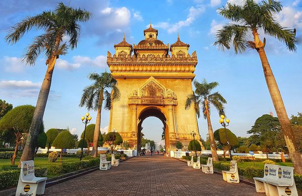 Vientiane full-day city tour with visit to Buddha Park and lunch