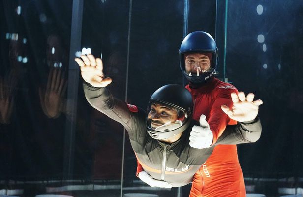 iFLY Loudon indoor skydiving experience