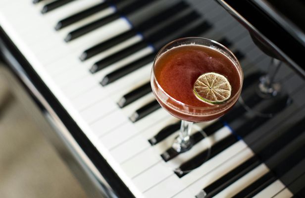 Concert and tasting of local products in Marseille