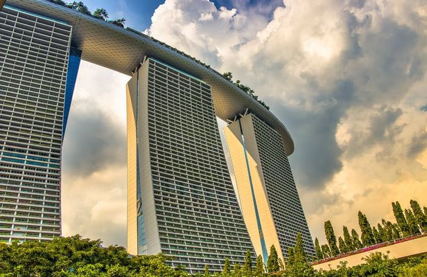 Around the world virtual self-guided audio walking tours global package