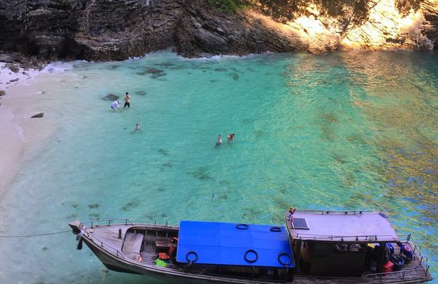 Snorkeling tour to Yawasam and Talu Island from Krabi