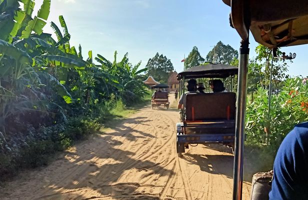 Koh Dach Island by tuk-tuk in Phnom Penh full-day private tour
