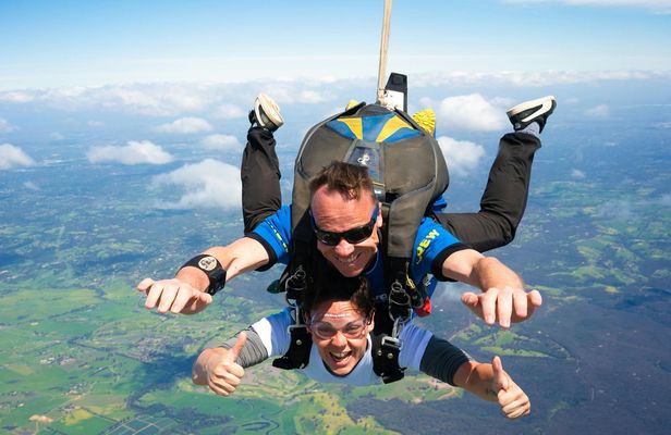 Skydiving experience over Yarra Valley