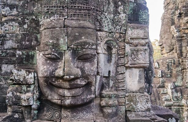 Angkor Thom temple half-day private tour