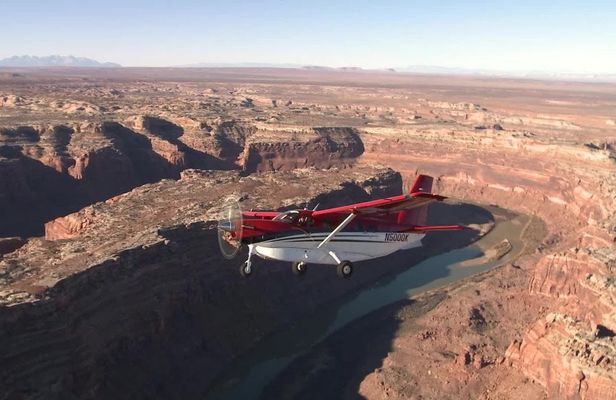 Canyonlands National Park airplane scenic tour