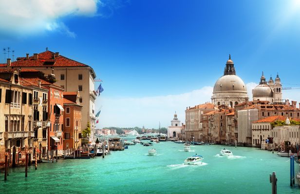 Venice private day-trip by train from Verona