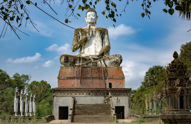 Private tour of the Battambang highlights by tuk-tuk