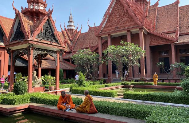 Highlights of Phnom Penh full-day private tour
