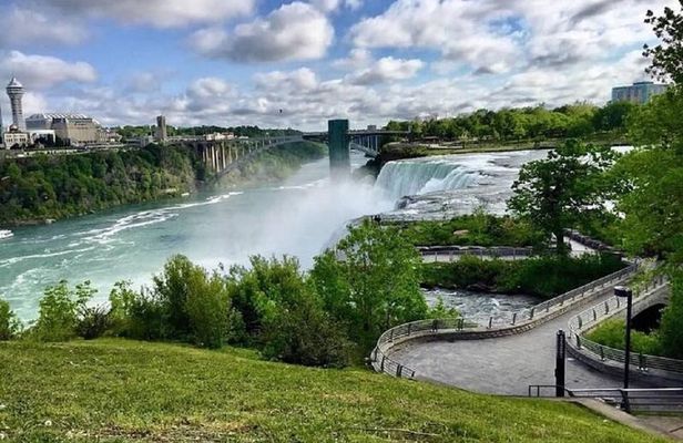 Niagara Falls one-hour adventure tour