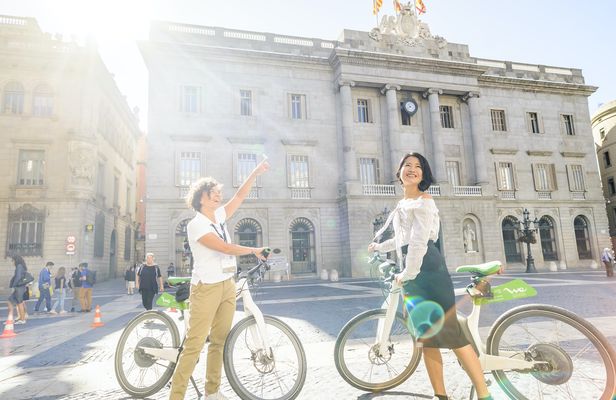 360º Barcelona eBike with Montjuic Cable Car ticket and sailing trip
