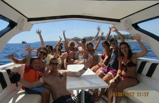 Parasailing experience in Malta