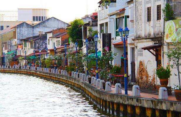 A stroll through historical Malacca full-day tour