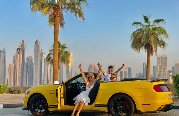 Dubai 3-hour private city tour in a convertible