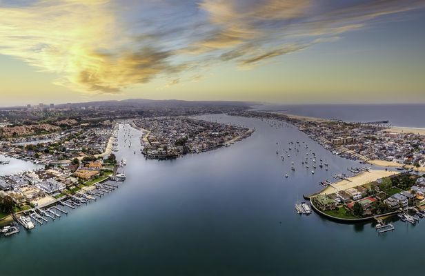 Newport's premium dinner cruise