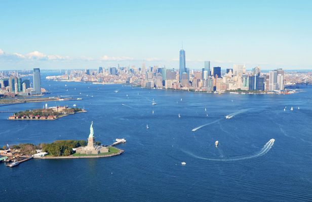 Statue of Liberty, Ellis Island, and Brooklyn Bridge Happy Hour Cruise