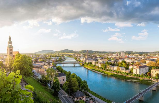 Escape Tour self-guided, interactive city challenge in Salzburg