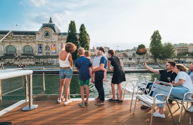 Sightseeing cruise tickets with live guide