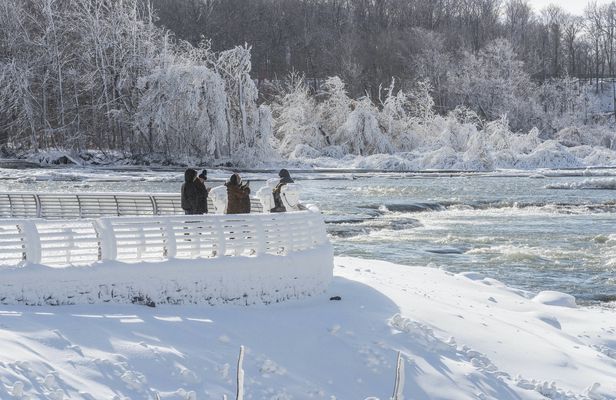 Power of Niagara winter tour - USA departure