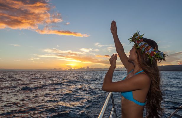 Napali Sunset Dinner Boat Tour