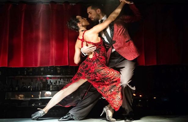 Rojo Tango Show with private transfer and optional dinner