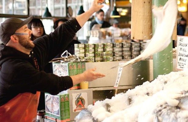 Early-access VIP food tour of Pike Place Market in Seattle