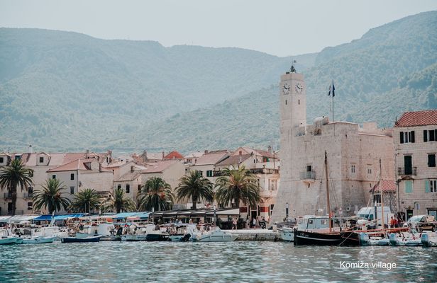 Blue Cave and Hvar 5 islands tour from Trogir