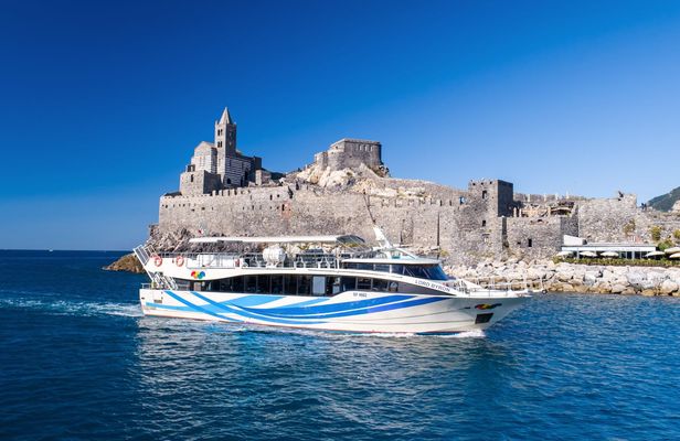 Porto Venere, Monterosso and Vernazza guided boat tour