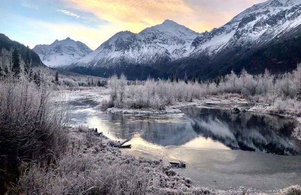 Chugach State Park winter valley and forest hike