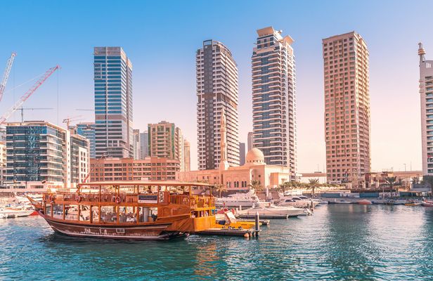 Full-day dhow cruise with snorkeling in Fujairah Dibba