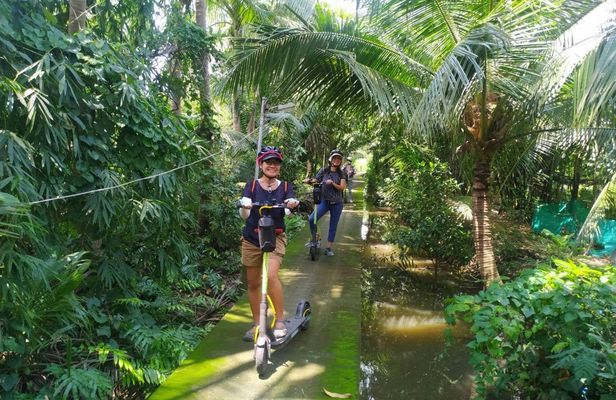 E-scooter Bang Kra Jao jungle tour in Bangkok