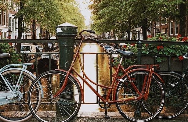 Rijksmuseum and Amsterdam History semi-private tour